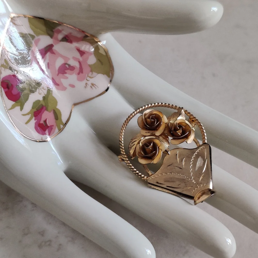 Vintage Bond Boyd Gold over Sterling Silver Flower Vase Pin - Picture 3 of 13